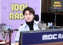 Pin by flower puppy on 펜타곤 | Dj, Radio, Idol