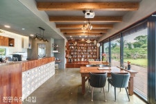세 개의 섬을 하나의 지붕으로 이은 집, 제주쉴로 스테이 > HOUSE | 전원주택이 있는 월간 전원속의 내집 - 2020 | 집, 집 꾸미기, 벽돌 집
