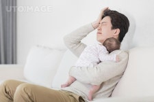 아기와 나 569 PHO661, 유토이미지, 사진, 사람, 생활, PHO661e, m30020, w10008, 2인, 아기, 영아, 영아기, 아이, 갓난아기, 생후3개월, 100일... 