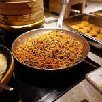 그 중에 원픽은 볶음면(차오미엔 炒面) 아침에 먹어도 느끼하지 않음.... 맛있음. . 호텔 조식 볶음 3종 볶음밥(차오판 炒饭) 볶음면(차오...