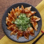 Tasty Japan on Twitter: サクッとろっ♪ おつまみあんかけ餃子🍺 #tastyjapan…  | Healthy appetizers, Tasty dishes, Dude food