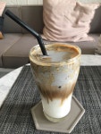 Cafes에 있는 Anya Utting님의 핀