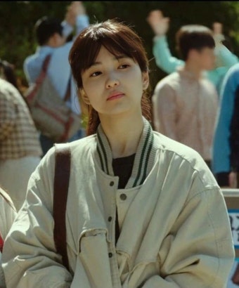 김태리 on Instagram: “1987: When the Day Comes #이주명#승리호    #스물다섯스물하나#김태리 #매니지먼트mmm #kimtaeri...