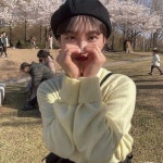 혜승이 on Instagram: “오리입쯀에 병아리룩 (๑ˇεˇ๑)” - 2021