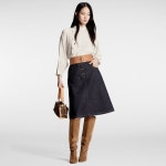 Size 34 [루이 비통 공식] 모노그램 라발리에르 버튼 슬리브 블라우스 화이트. Size 34 in 2024 | Casual style, Tzniut fashion, Blouse