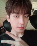Mau tidur dapet kiriman selca. Yaaaahh, ga jadi merem deh accuuuu 😆😆 . #세븐틴 #saythename #Seventeen #... #yooying | Wonwoo