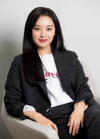 Kim Ji Won (김지원) Queen of Tears  2024 Kim Ji Won (김지원) Queen of Tears  2024 | 여신, 유명인, 인터뷰