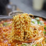 충무로맛집#두리식당 _ 반찬이 깔리고 흰 공깃밥이 나오면 이제서야 밥 같은 밥 먹는구나 생각하죠 _ 백반 생각나면 자주 들리는 식당중에... 