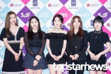 #레드벨벳 #RedVelvet 멤버 예리 부상 완치 후 첫 완전체 12월 26일 서울 강남구 삼성동 코엑스에서 열린 2016 SAF 가요대전... 