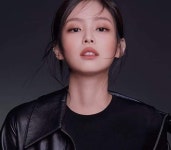M up에 있는 Kim Min Ji님의 핀(이미지 포함) | 메이크업, 핑크