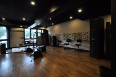 recording studios에 있는 CARLOS DUTTWELLER님의 핀 | 스튜디오