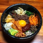 김새련 on Instagram: “#통영 #집밥 #밥순이 #집밥스타그램 #요리하는여자 #홈쿡 #요롱이표집밥 #요롱이밥상 #돌솥비빔밥#저녁밥상... 