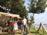 짐을 싸다말고 마지막 힘을 끌어모아 📸📸📸 One more !!! It couldn’t be better.  camping  campvibes   캠핑  바다... 