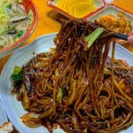 오랜만에 중식당가서 먹기🤓 볶음짜장면,차돌짬뽕,탕수육 세가지 시켜서 먹는데 오… | Ethnic recipes, Food, Japchae