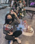 HANA GUGUDAN 하나 in 2022 | Coach dinky crossbody, Crossbody, Fashion