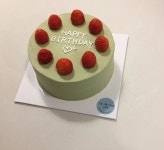 Pin by 소미 박 on ashthetic | Simple birthday cake, Pretty birthday cakes, Cute birthday cakes
