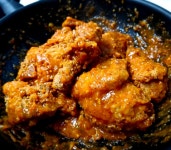 양념 치킨 Spicy Seasoned Chicken