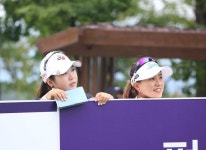 장은수 ⭐️(짱블리) on Instagram: “갤러리모드👀👀 #klpga #많이사랑해주세요❤️” | ゴルファー