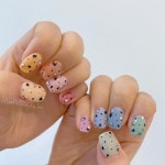 만남의 네일디자인은 이렇게 만들어진다고 한다.... ㅋㅋㅋ… | Rainbow nails, Nails, Cute gel nails 👩🏼‍🎨루아의... 