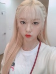 From.오마이걸 지호이거는 내 선물🎁 - 2020 | 연예인, 머리 스타일, 눈 화장