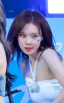 Kim min-jeong - 2023 | 연예인, 아이돌, 메이크업
