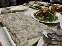 [숨은맛집] 익산 동네사람만 안다는 진짜 맛집! 익산시 영등동 도시바다횟집의 기가막힌 스끼다시와 맛깔난 세꼬시! | Food, Chicken, Meat