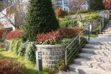 Stone/korea/Apartment/APT garden/경관옹벽/이노블록/옹벽/설계/옹벽… | 정원 디자인 아이디어, 옹벽, 아파트 조경
