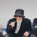 Pin page #범규 #티엑스티 | Bucket hat, Hats