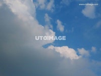 유토이미지 | 하얀구름 먹구름 | 하늘, 구름, 사계절