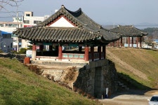 웅천읍성 동측 복원이 완료되어 가는 것 같네요. 라는 발제글을 작성하고 나서 계속해서 드는 의문이 바로 용두와 취두였습니다. 그래서 인터넷을... 