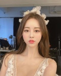 유 하 on Instagram: “메이크업문의 많이 주시네요 가로수길에 신오키새날에서 헤메했습니다 왜요즘 다들 결혼하죠??..나도 나이를먹는건가효... 