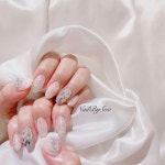 홍대네일 네일바이수 on Instagram: “NailBySoo #네일바이수 인기 쵝오 6월의 디자인,,,,✨ 기간 지난 아트 만원 추가되시는데 6월 아트 인기... 