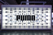 Pin by yeoorss on ㅇㅌㄹㅇ | Display design, Gym design interior, Window installation