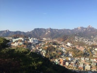 서울 북한산 서남능선 아래 부암동, 홍지동, 신영동, 구기동, 평창동.