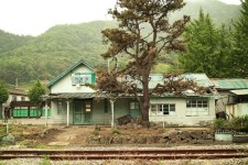 흐린날, 폐선된 간이역 - 문경 가은역