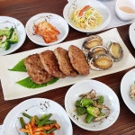 #20191010 목 🔸️점심 연잎쌈밥정식 . 오늘 지이인짜 맛난게 땡겼는데~~ 밥도 반만~반찬도 즉당히~반찬 넉넉히~ #꾸울맛 . #다이어트... 
