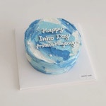 의왕 레터링케이크❁따다케이크❁ on Instagram: 시원시원 파랑터치💙 . . 𖤐 1:1 주문제작  𖤐 주문 상담은 카카오채널... 