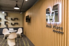M FIRST PLACE에 있는 Brick      BrickPartners님의 핀