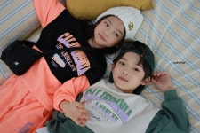 #상하복 Size: 5,7,9,11,13 15,17,19 21,free Color; 카키,오렌지... 66~77size 남자 105size *모델스팩* 소율 123cm 21kg (11호피팅)... 