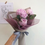 * 마리의 정원 오픈 했습니다 :) . . .  창원꽃집  성주동꽃집  마리의정원 | Instagram posts, Instagram, Florist