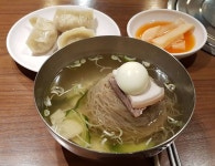 Pictures) -  #nofilter #seoul #seoulite #foodie #foodporn #먹스타그램 #냉면 #만두 #Dumpling #서울 #신세계 #평양면옥 #190314 돈이... 