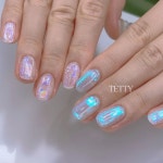 “URUKIRA🥣💿    #うるうるネイル #nail #ネイル #オーロラネイル #クリアネイル #clearnails #젤네일 #네일 #아트 #클리어 #네일아트... 