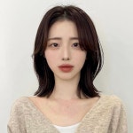 차홍아르더 본점 수석실장 박다은 on Instagram: 중단발 레이어드 #플리츠컷 🖤 #차홍아르더박다은 디자인:) 어깨에 닿아 자연스럽게 뻗치는... 