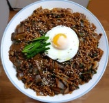 짜파게티로 중국집 쟁반짜장 만드는 방법 짜파게티로 중국집 쟁반짜장 만드는 방법 | Cooking recipes, K food, Cooking