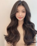 밋밋했던 긴머리를 자연스럽고 풍성하게 연출해드리는 긴머리디자인 #차홍오리지널 그레이스펌💞 스타일입니다… | 헤어스타일, 긴 머리... 