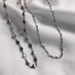 데이매치(DAY MATCH) 在 Instagram 分享了帖子：“🤍 LOVELY CHOKER 🤍  ➖All Surgical➖ ღ하트 써지컬 초커 ღ레이스...