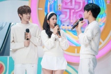 ‘성찬×유진×지훈’과 함께하는 인기가요♡ : PD노트 : [포토스케치]... ‘성찬×유진×지훈’과 함께하는 인기가요♡ : SBS - 2022