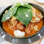 밤에는 역시 감자탕이네요. #그래서감자탕의감자는감자를말하나뼈를말하나 #감자탕의진실은 #그냥먹자