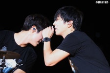 Ghim của Nuray Ergün trên CNBLUE 『씨엔블루』