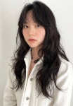Pela에 있는 Karla Durán님의 핀 | 긴 머리 땋기, 미듐 헤어스타일, 중간길이 헤어스타일